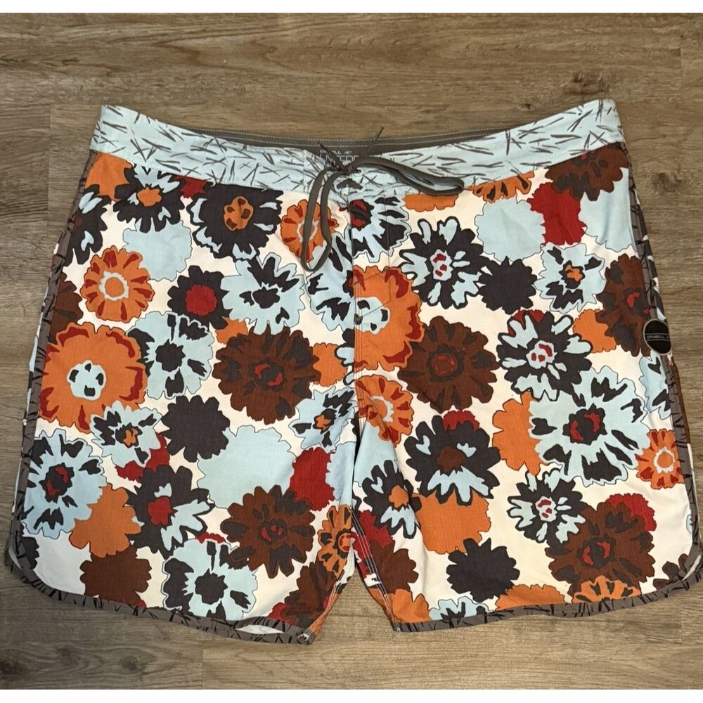 O'Neill Board Shorts Men's Size 44 Hyperfreak Vibrant FLORAL Pattern Rear Pocket